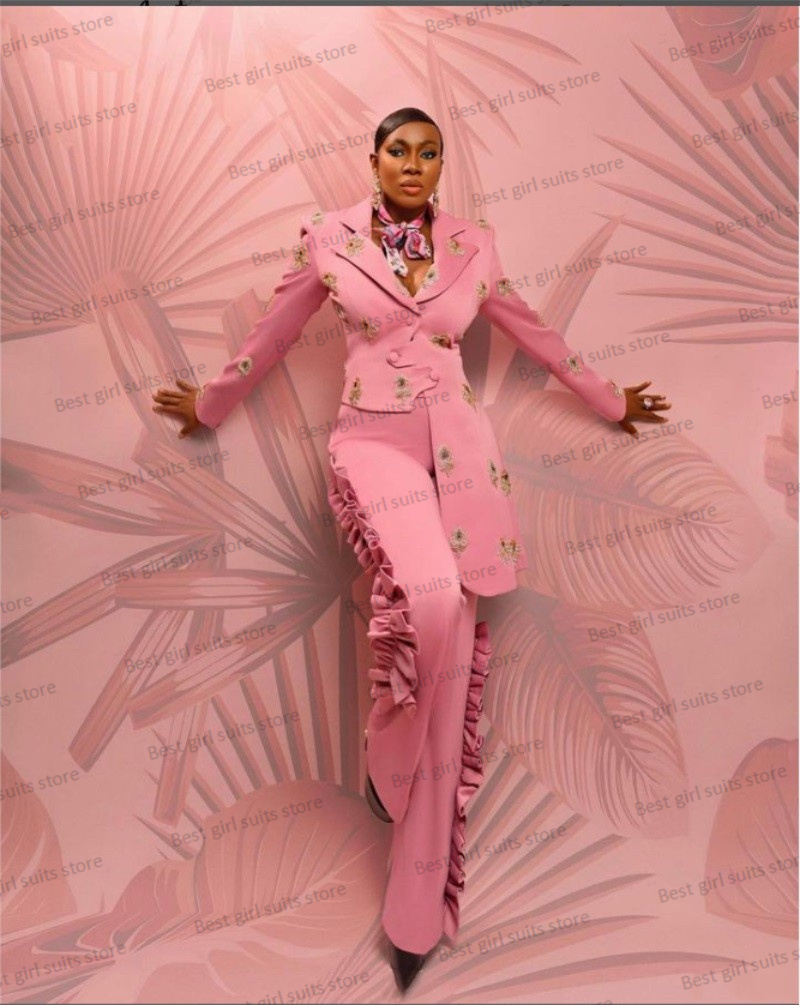 Women Formal Wear Blazer Set - ชุดสูทเบลเซอร์ + กางเกงผู้ชายขาสามส่วน2ชิ้นสำหรับงานแต่งงานสีชมพูเสื้อโค้ทลูกปัดชุดงานพรอมสำหรับแขกทางการ