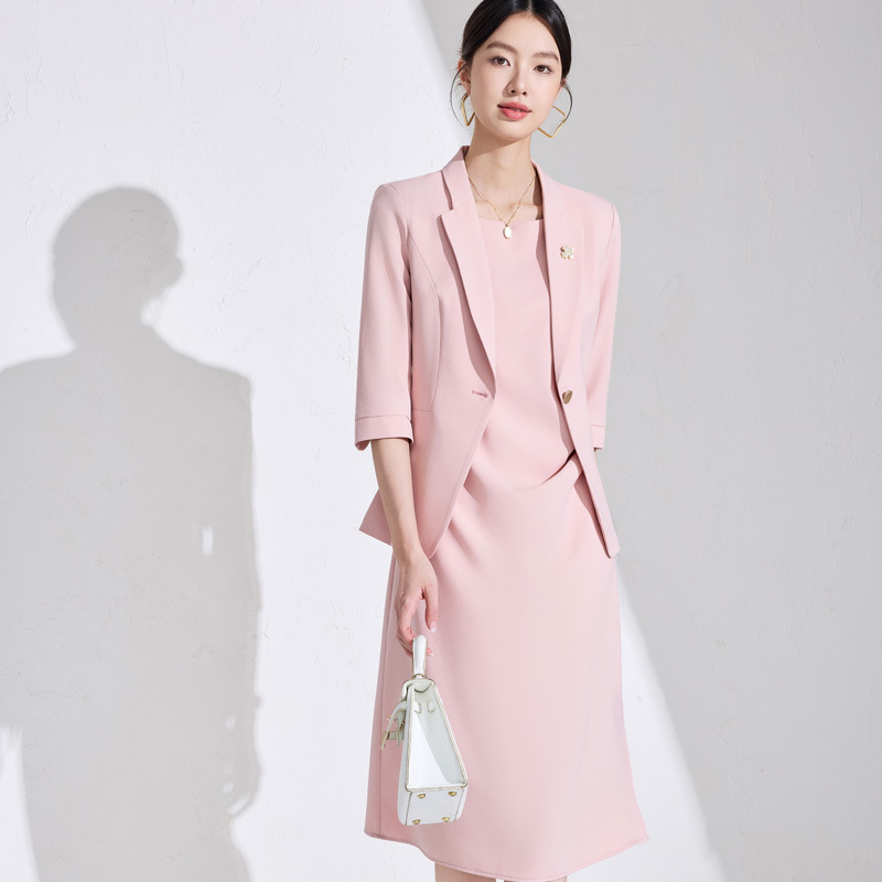 ชุดสูทผู้หญิง รุ่นใหม่ประจำปี  - Women Formal Wear Shirts บทวิจารณ์และราคา