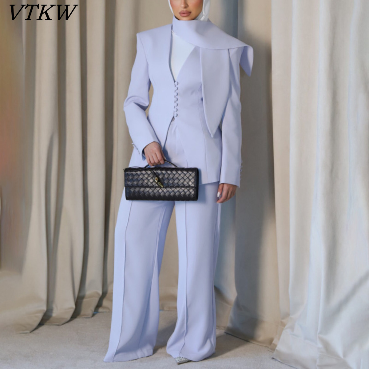 ชุดสูทผู้หญิง 3 ชิ้น VTKW 2026 - Female Formal Wear บทวิจารณ์และราคา
