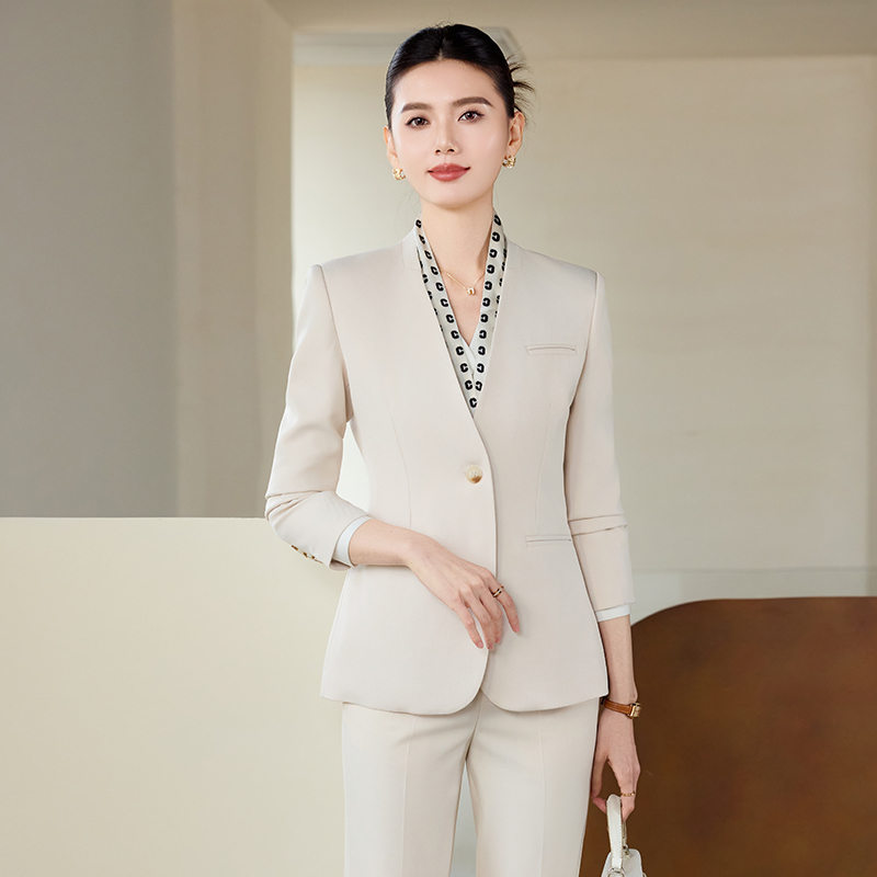 ชุดสูททำงานผู้หญิงสำหรับธุรกิจ - Women Formal Wear For Interview บทวิจารณ์และราคา